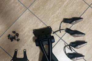 Porta targa e frecce Ducati originali