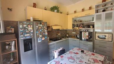 Appartamento di 111 m² con 3 locali e box auto a G