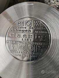 Batteria di pentole nuove