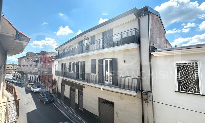 Via Vittorio Emanuele - ristrutturato