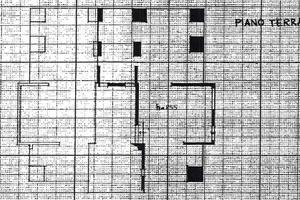Magazzino portico chiusi da cancellata 154 mq