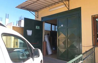 Frattaminore: Locale ad uso artigianale nel "condo