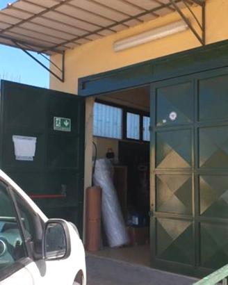 Frattaminore: Locale ad uso artigianale nel "condo