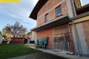 Porzione di villa bifamiliare al grezzo- RIF 66