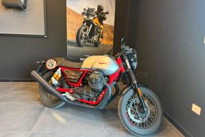 Moto Guzzi V7 III Racer