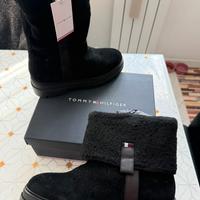 Stivaletti Tommy Hilfiger 39 imbottiti regolaNuovi