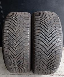 2 Gomme 4stagioni usate 235 50 18