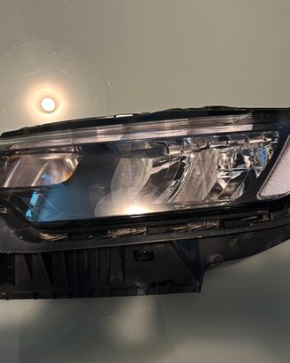 Faro sinistro Jeep Compass 2a edizione (2017-2025)