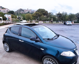 Lancia Ypsilon 1.3 Mjet 95 cv 30th anniversario