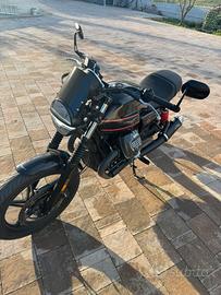Moto guzzi v7 stone special edition