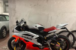 Yamaha YZF R6 anno 2006