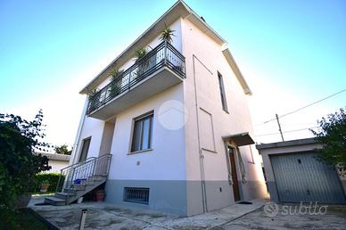 BIFAMILIARE A FIDENZA