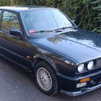 Bmw 320I E30 anno 1987 targata Roma