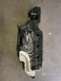 Serbatoio AdBlue Per Mercedes Classe A W177 2022