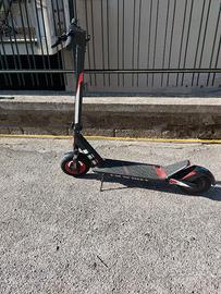 Monopattino Aprilia Esr2