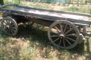 carro di legno per trattore