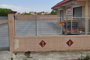 Locale commerciale 450mq+900mq parcheggio