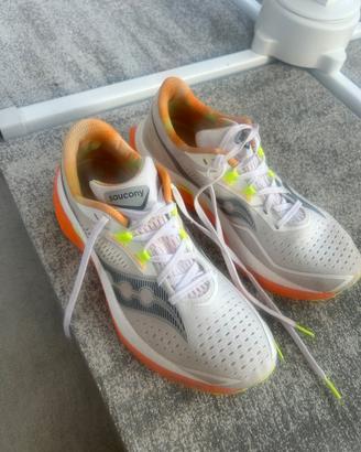 Scarpe corsa Saucony endorphin speed 4