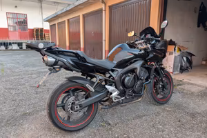 Yamaha FZ6 Fazer S2