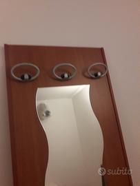 Appendiabiti in noce da anticamera a parete 