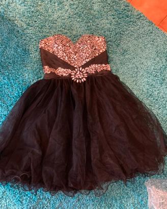 Vestito per celebrazioni