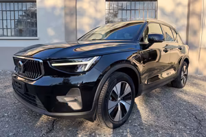 VOLVO XC40 T4 Recharge Plug-in Hybrid automatico