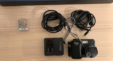 Fotocamera digitale NIKON Coolpix 4300