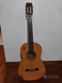 chitarra classica acustica 