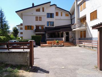 Camigliatello: trilocale pianoterra con 2 ingressi