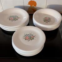Piatti in ceramica italiana vintage marca D.G.2