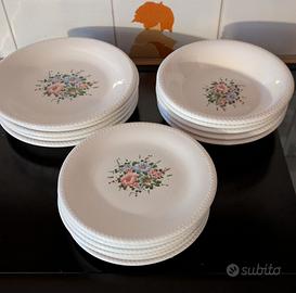 Piatti in ceramica italiana vintage marca D.G.2