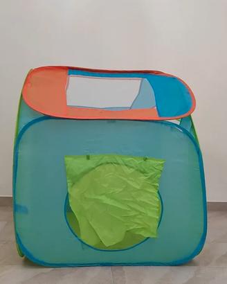 casetta per bambini con palline