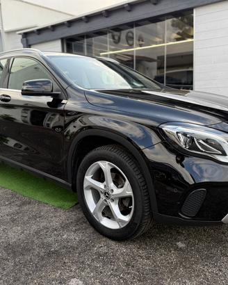 MERCEDES-BENZ GLA 200 d Automatic Sport NEOPATENTA