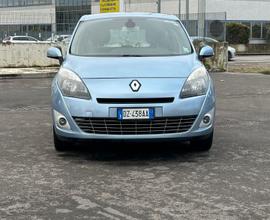 Renault Scenic Grand Scénic 1.9 dCi/130CV Serie Sp