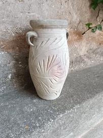 Vaso decorativo antico in ceramica