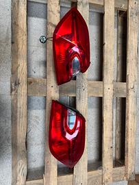 fanali posteriori ford fiesta