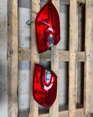 fanali posteriori ford fiesta