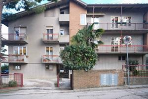 Appartamento di 177 m² con 4 locali e box auto a M