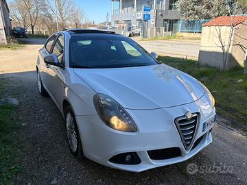 Alfa Romeo Giulietta 1.6 JTDm-2 105 CV Distinctive