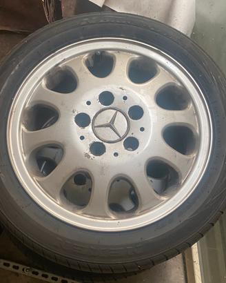 4 Cerchi gommati mercedes classe a da 15