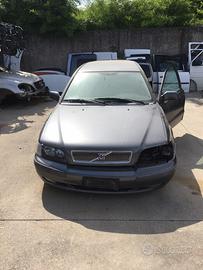 Ricambi Volvo V40 2001