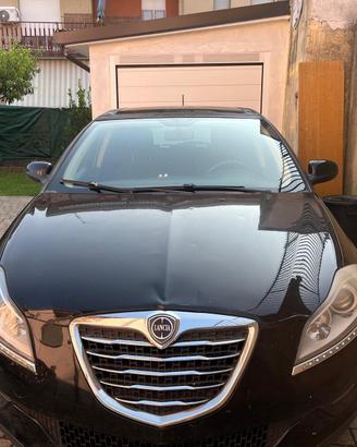 Lancia delta 1.6 multijet