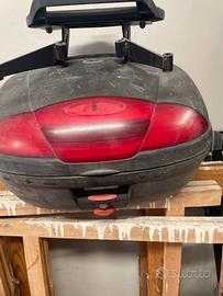 Baule e piastra scooter