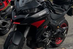 Ducati multistrada V2S