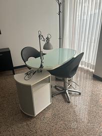 Postazione per estetica (manicure, gel unghie)