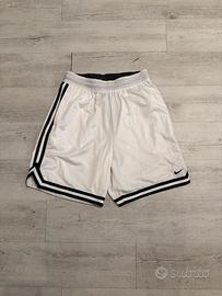 Pantaloncini Nike