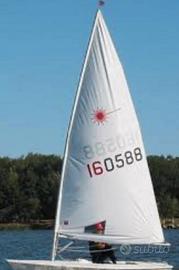 Laser barca a vela adatta per imparare a navigare