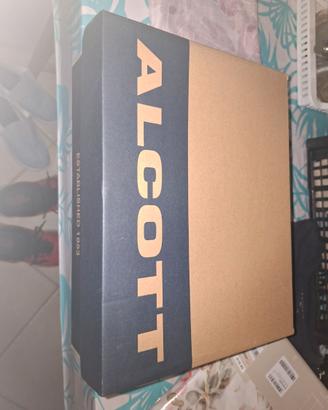 Scarpe Alcott e Scarpe Navigare