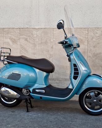 Vespa GTS 300 70* ANNIVERSARIO