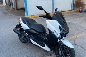 Xmax 125 TRATTABILI